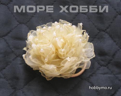 Нежный цветок из ткани своими руками. Пошаговые фото изготовления Нежный цветок из ткани своими руками. Пошаговые фото изготовления,,цветы своими руками,цветы,резинки для волос,цветы из органзы,цветы из ткани